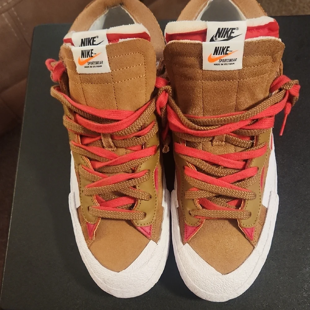 "Nike Blazer Low × Sacai Sneakers - Picture 6 of 8